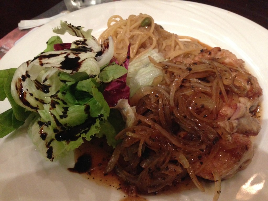 The scent is intoxicating. Eaten at @madforgarlicjkt.