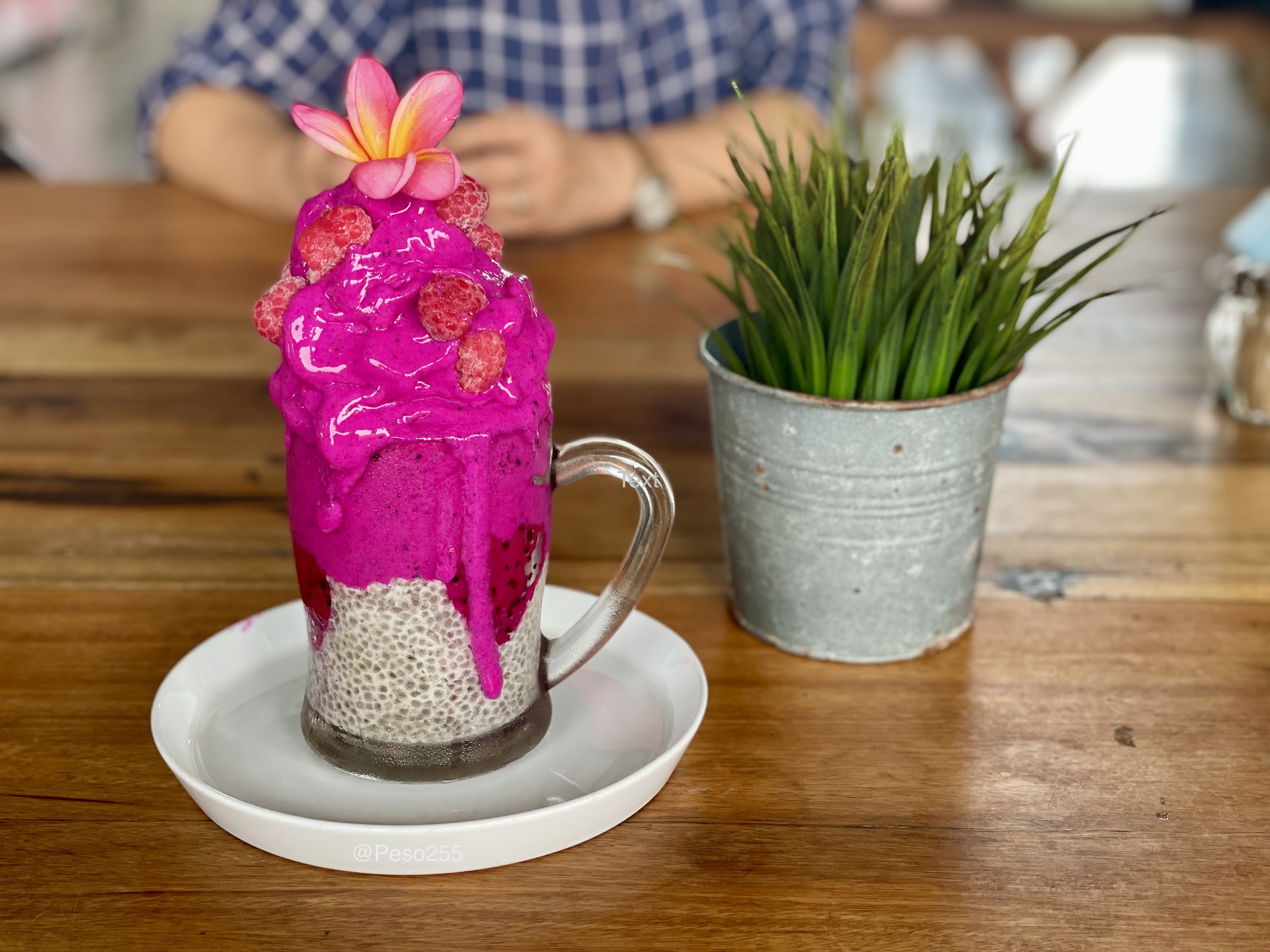 Suspiciously Pink Dragonfruit, Chia and Raspberry Smoothie