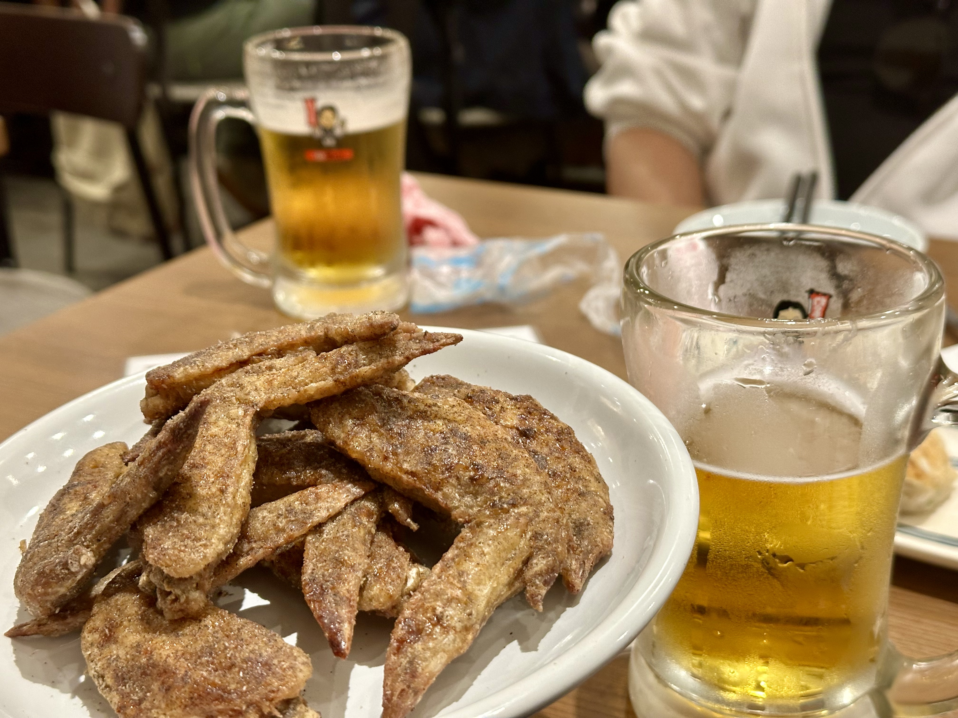 Tebasaki and Beer @ Sekai no Yamachan